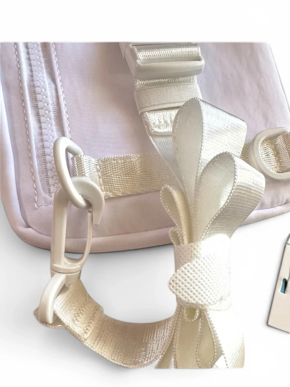 Jeeter 420 White Crossbody Clouded Capsule Bag 6x8” Festival 3 Pockets NWT